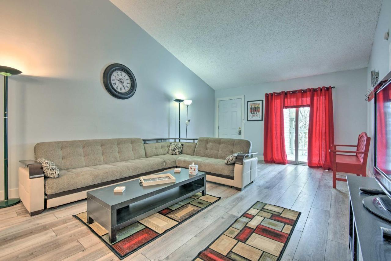 Mount Pocono Condo With Balcony, Near Mt Airy Casino Eksteriør billede