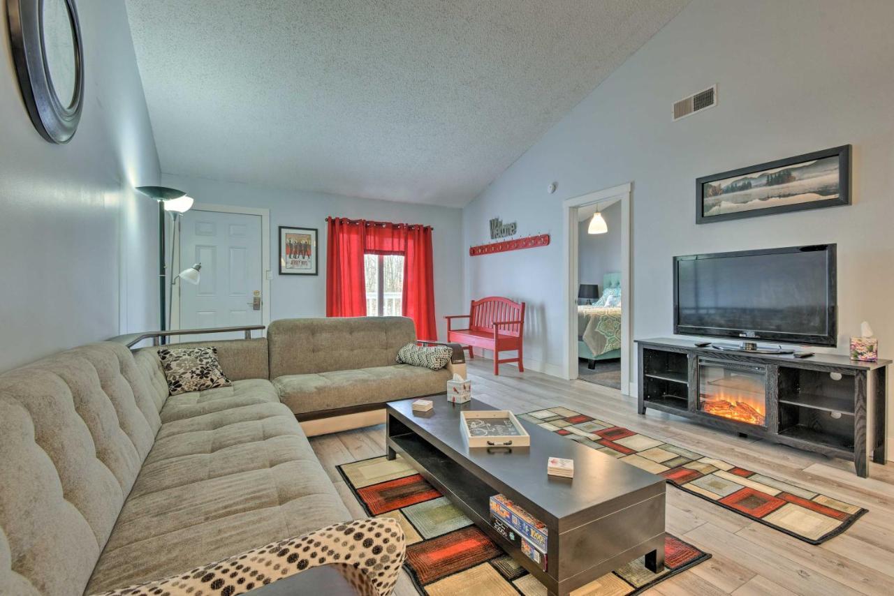 Mount Pocono Condo With Balcony, Near Mt Airy Casino Eksteriør billede