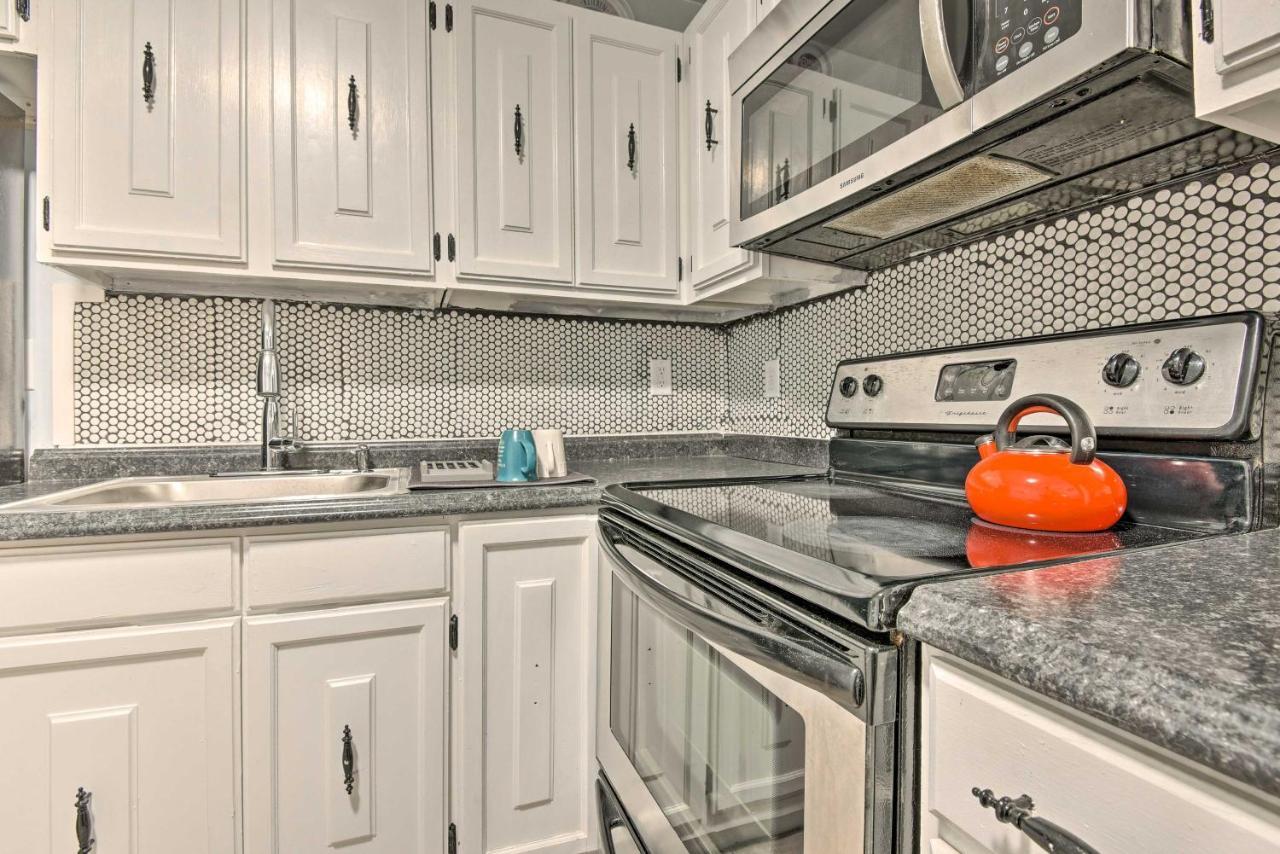 Mount Pocono Condo With Balcony, Near Mt Airy Casino Eksteriør billede